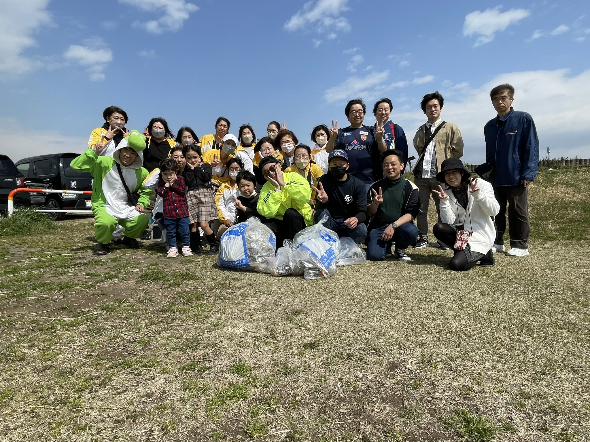 かりがね堤ゴミ拾い
